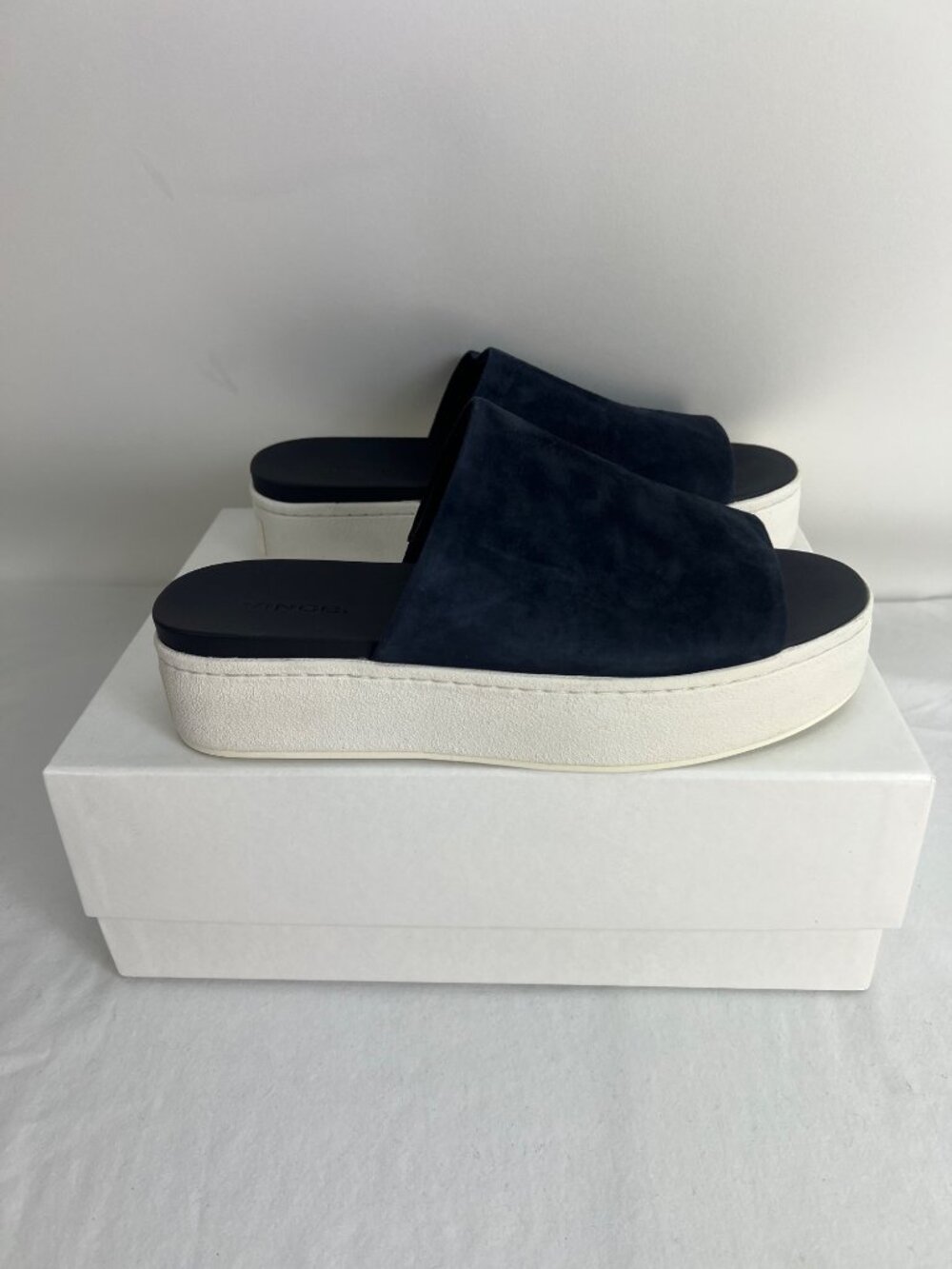 Vince Walford Coastal Suede Platform Slides Navy White 8 Womens Slip-On Sandals